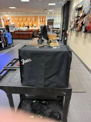 Fender - 223-1500-000 2